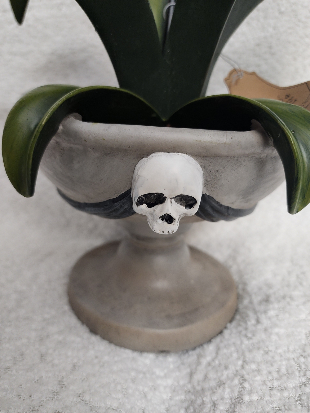 HALLOWEEN Black Skull Flower Decorative Planter Accent - Picture 4 of 6